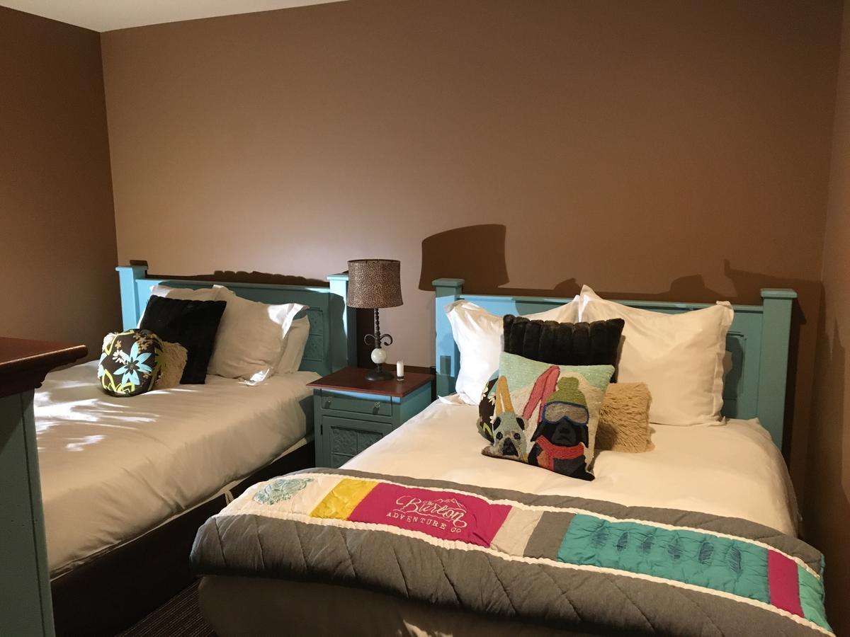 Boyne Mountain Creekside Condo Boyne Falls ภายนอก รูปภาพ